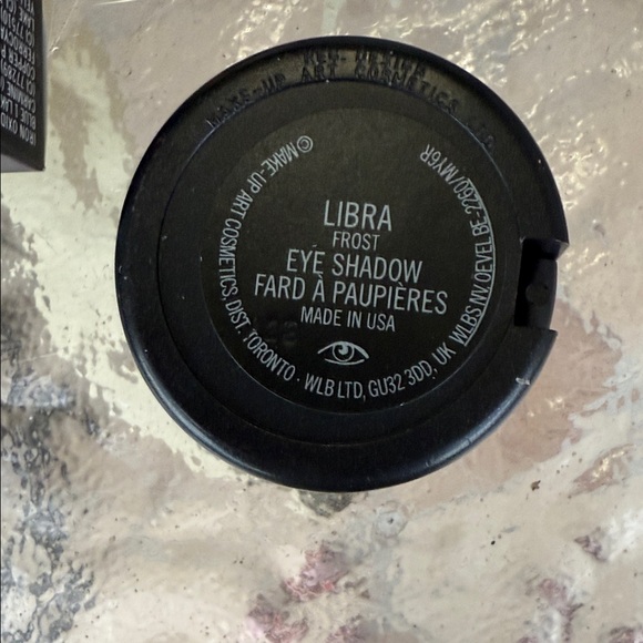 MAC Cosmetics Eyeshadow - Frosty Plum - Picture 2 of 2